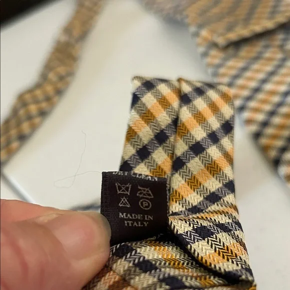 Burberry Navy and Gold Checkered Tie - Picture 4 of 5
